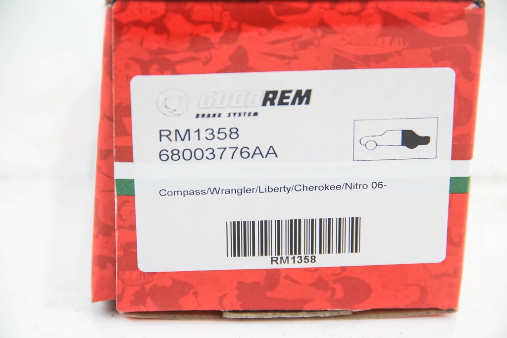 RM1358_3