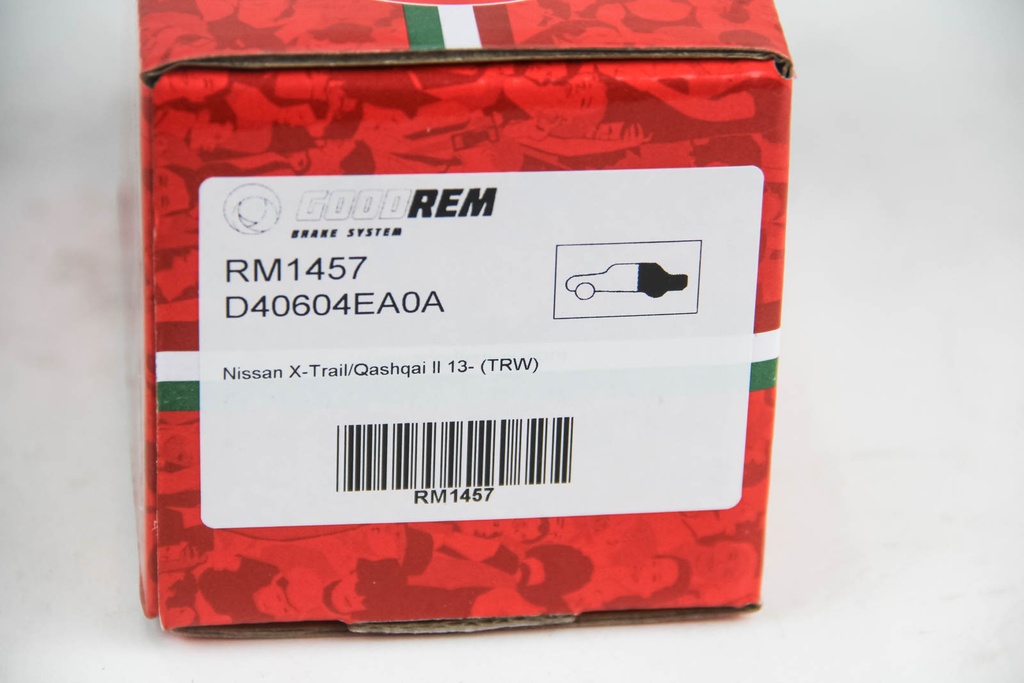 RM1457_3