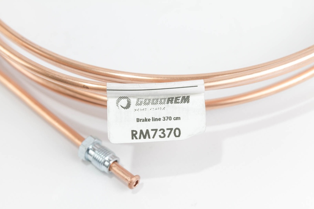 RM7370_3