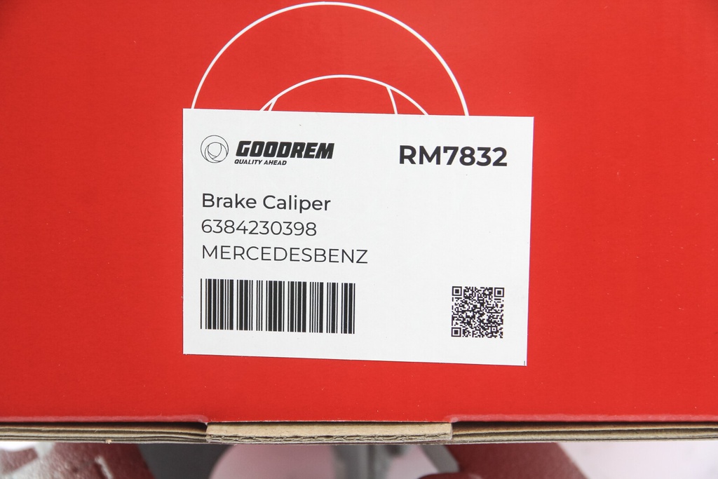 RM7832_4