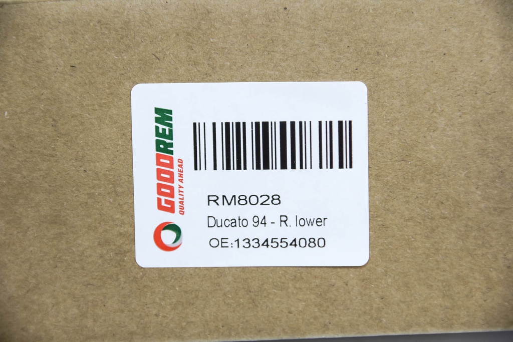 RM8028_4