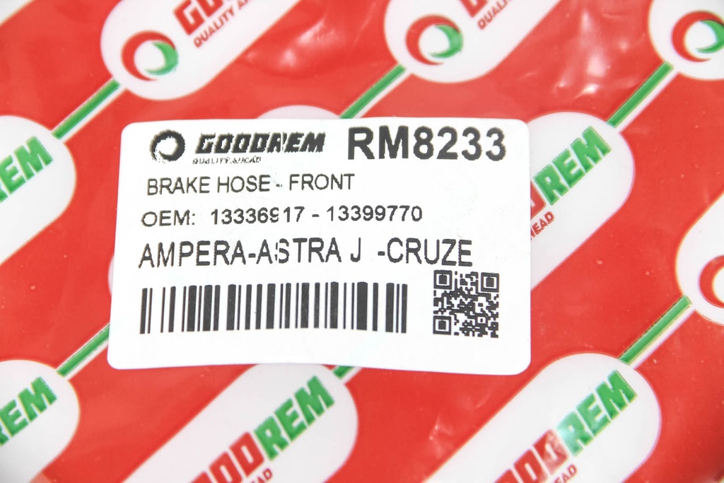 RM8233_4