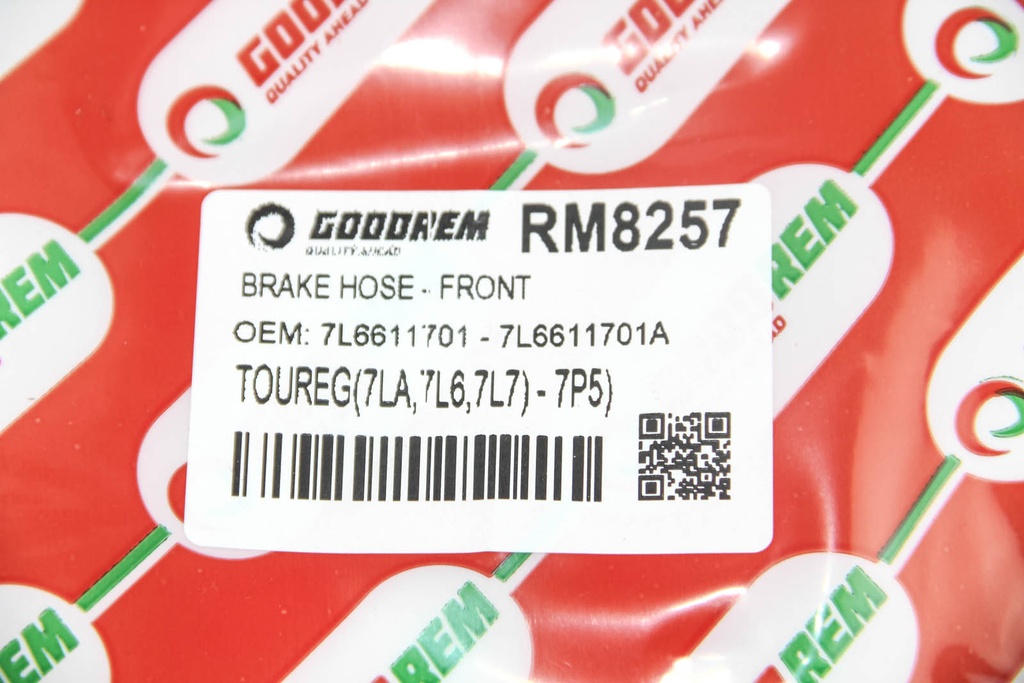 RM8257_4