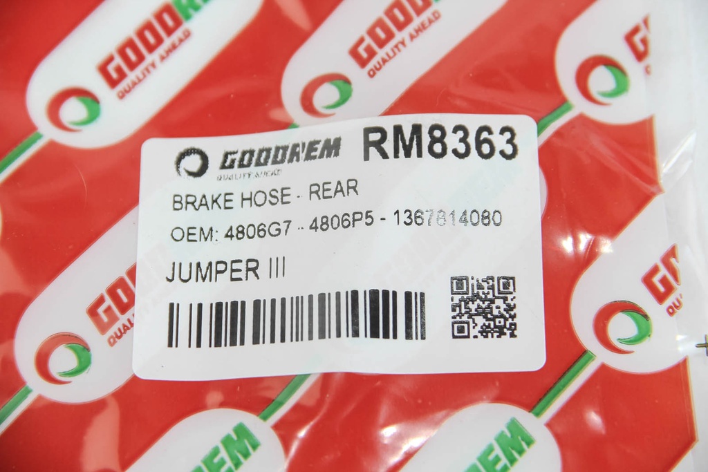 RM8363_4