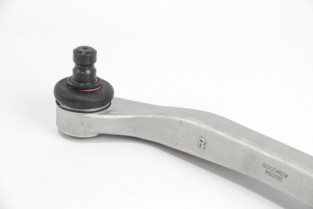 RS0585_3