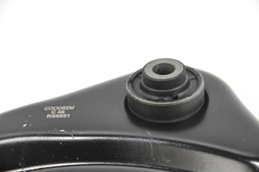 RS6851_3