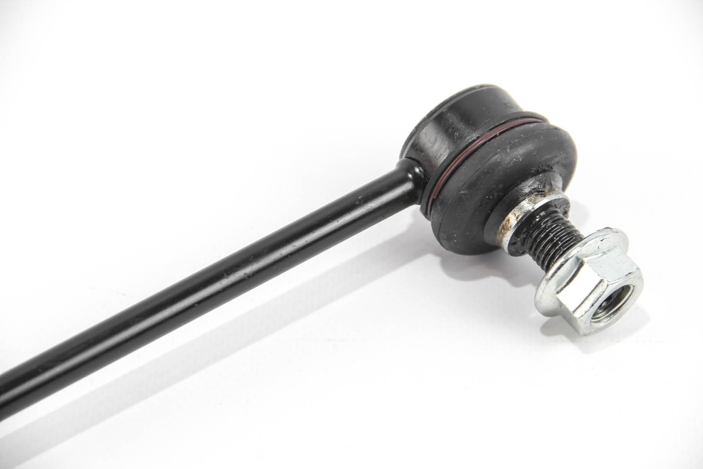 RS7206_3