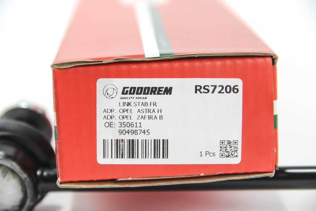 RS7206_4