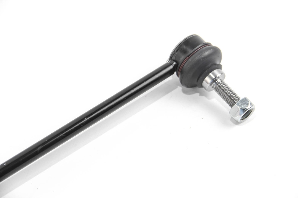 RS7716_3