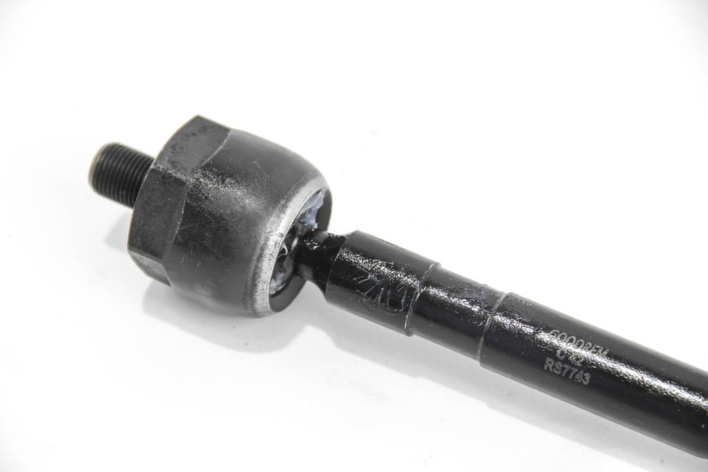 RS7743_3