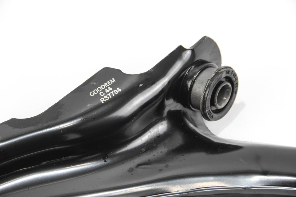 RS7794_4