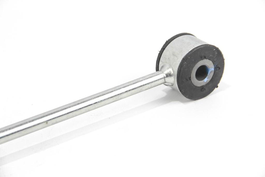 RS8904_3