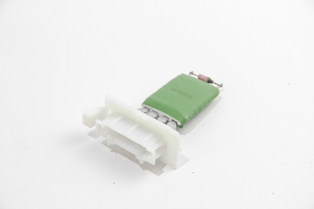 RX0052_2