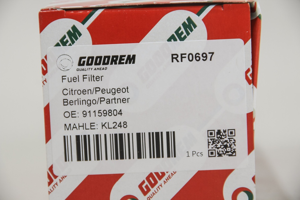 RF0697_4