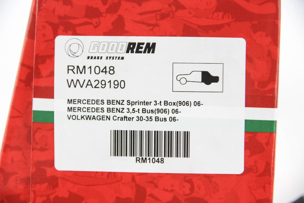 RM1048_4