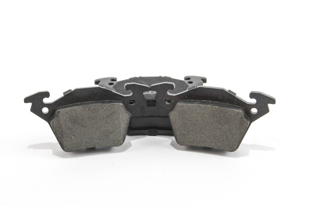 RM1064_3