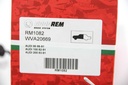 RM1082_4