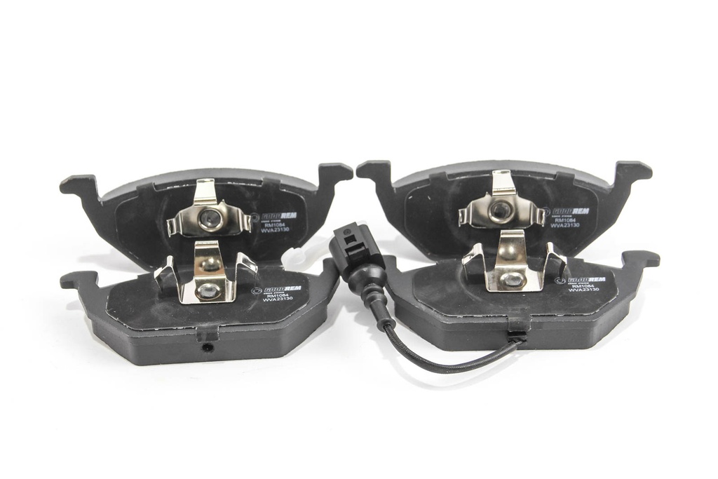 RM1084_2