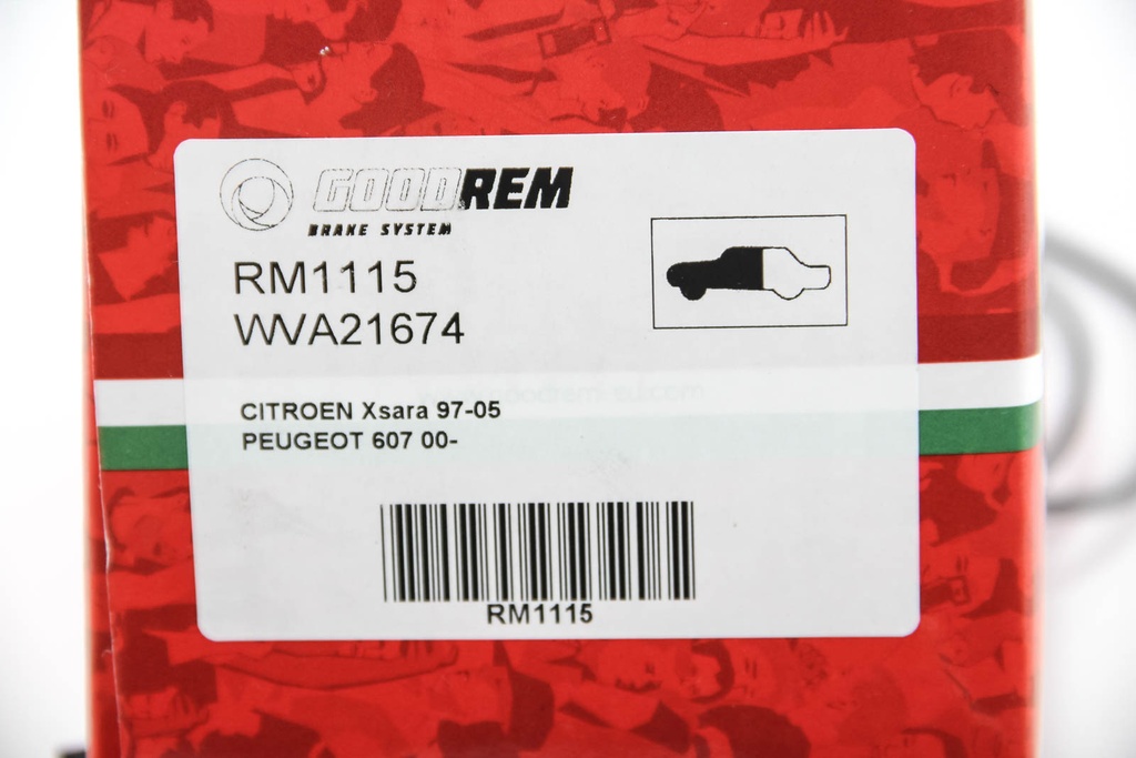 RM1115_4