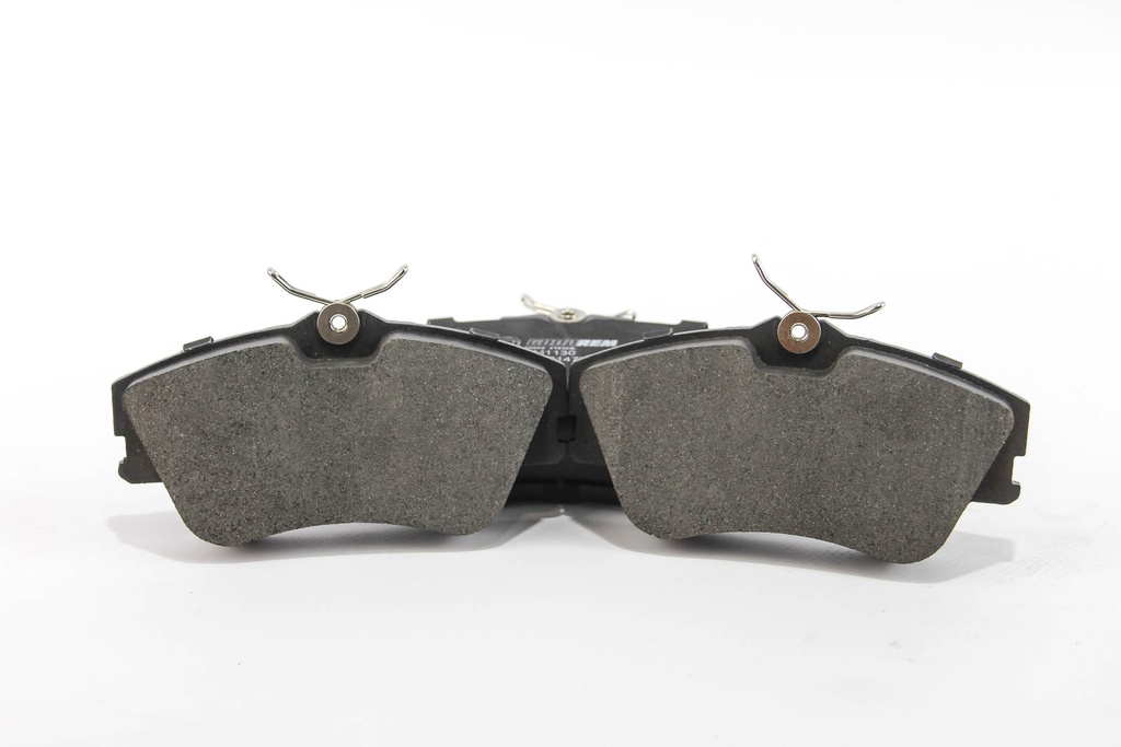 RM1130_3