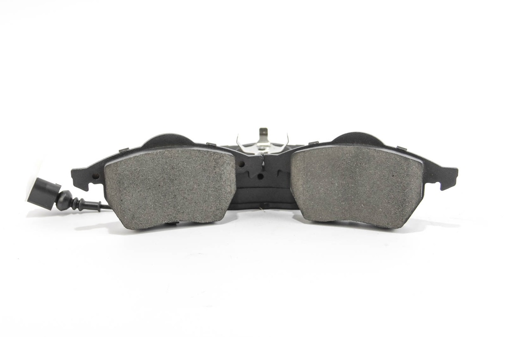 RM1220_4