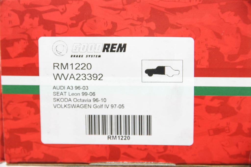 RM1220_5