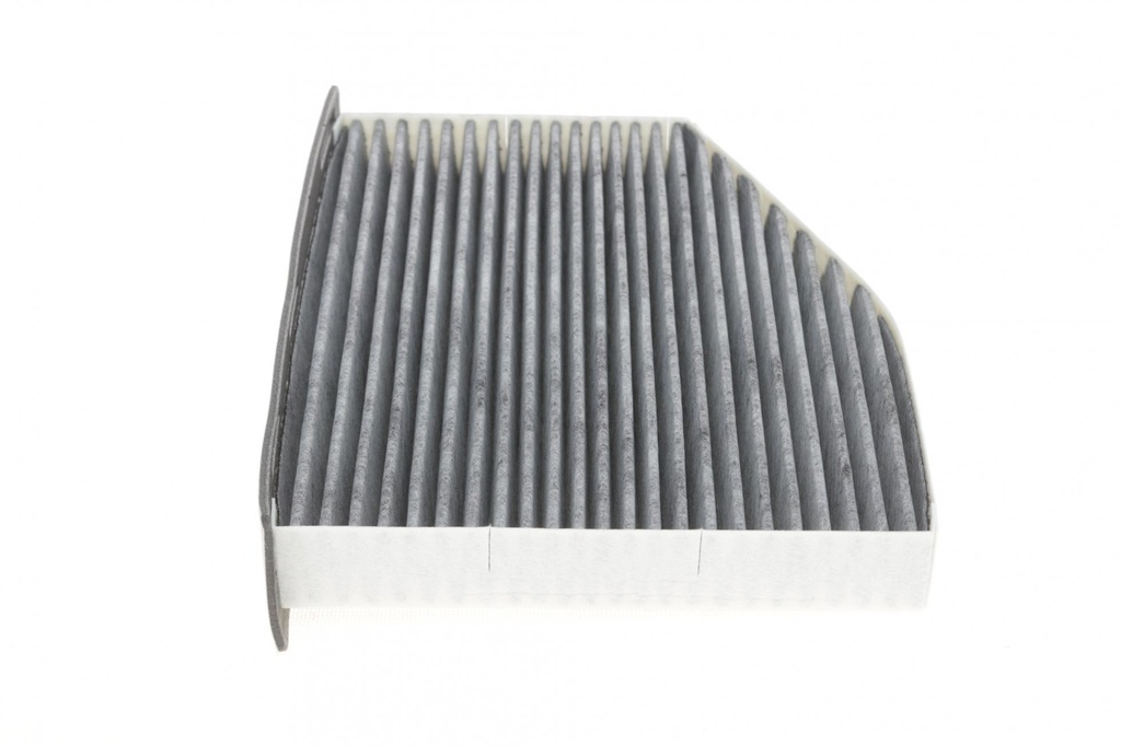 Фільтр салону SKODA OCTAVIA 03-, VW GOLF, PASSAT вугільний