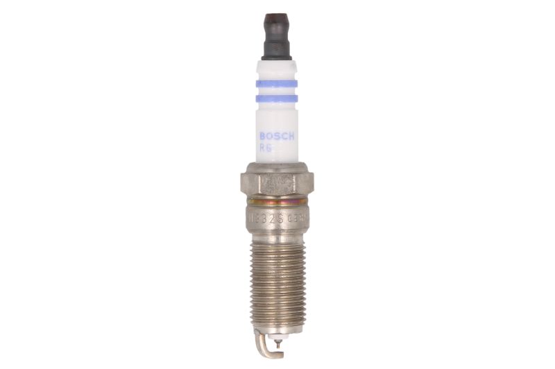 Свеча зажигания HR7NII332S
