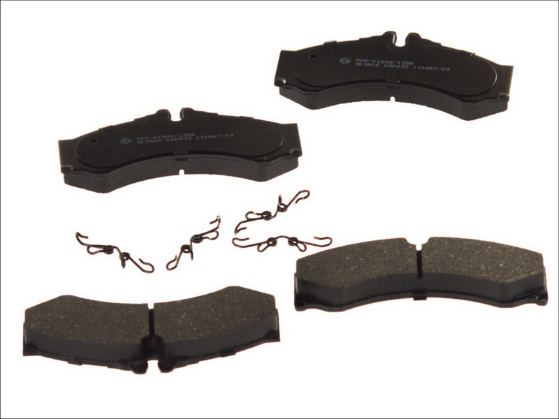 Комплект гальмівних колодок задн/передн , MERCEDES SPRINTER 2-T (B901, B902), SPRINTER 3-T (B903), SPRINTER 4-T (B904), VARIO, VARIO (B670), VARIO (B670, B668, B667) 2.1D-4.3D 08.88-