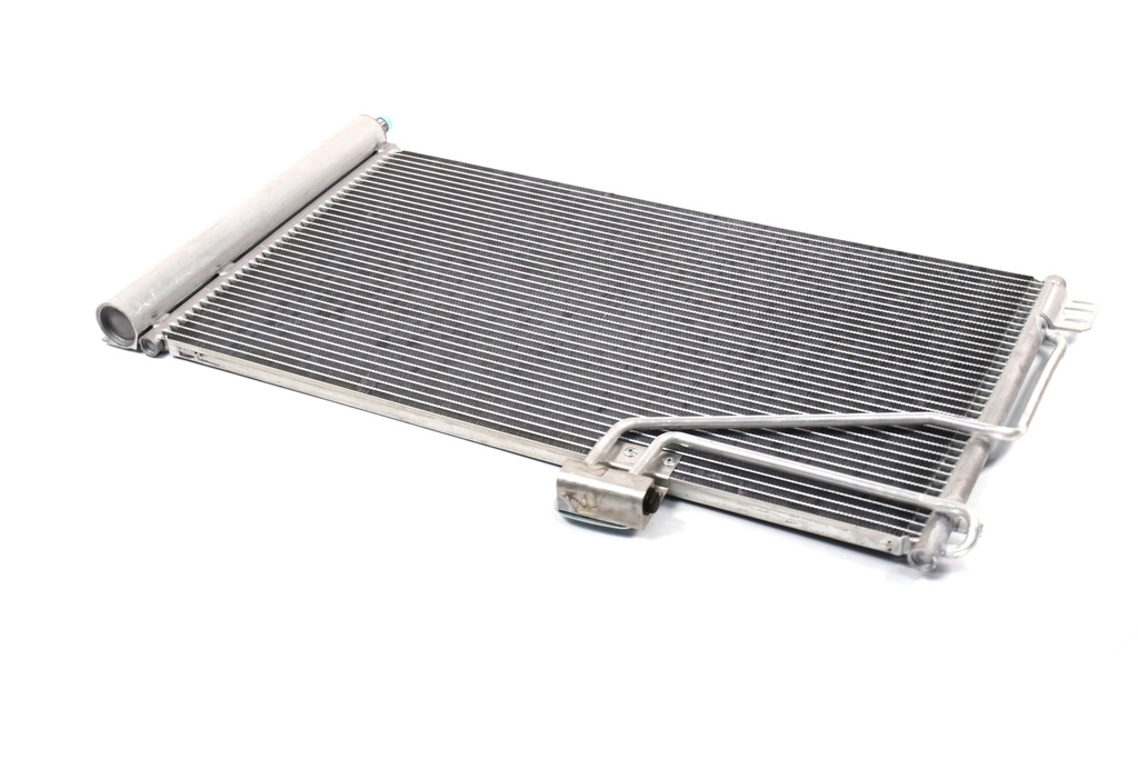 Конденсатор кондиціонера MERCEDES C-CLASS (W203) 00- (TEMPEST)