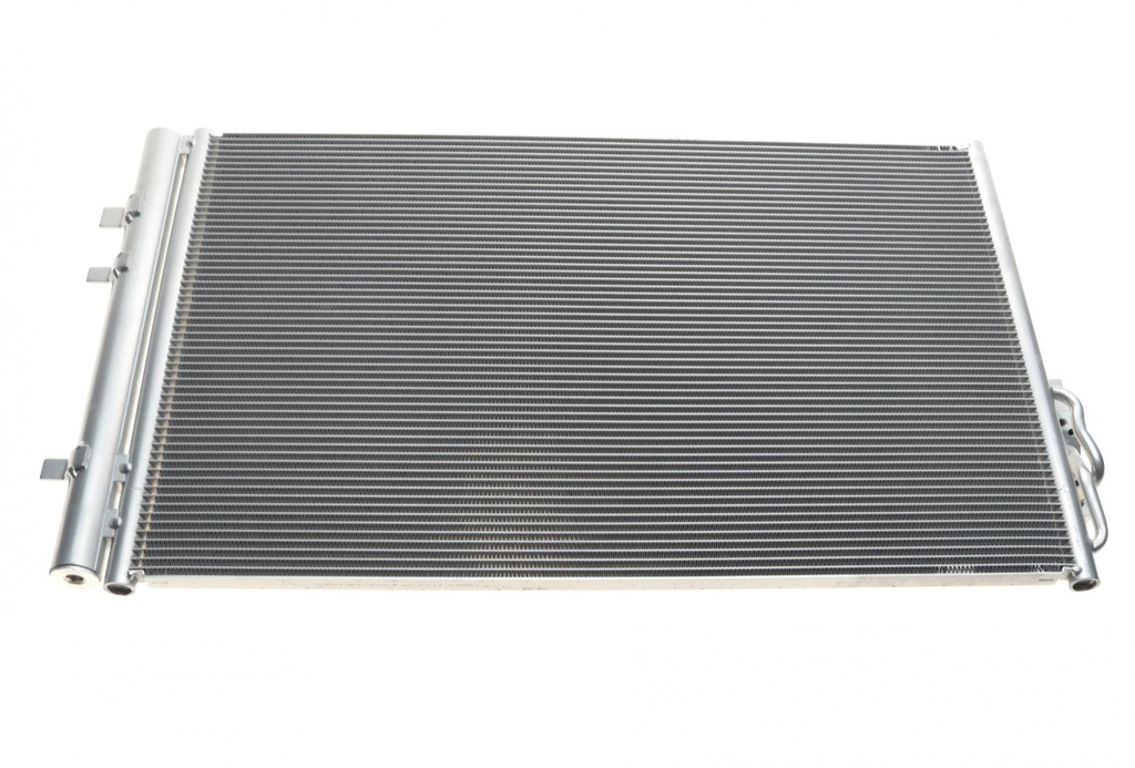 Конденсор кондиционера BMW X3 (F25) MT/AT 10- (Van Wezel)