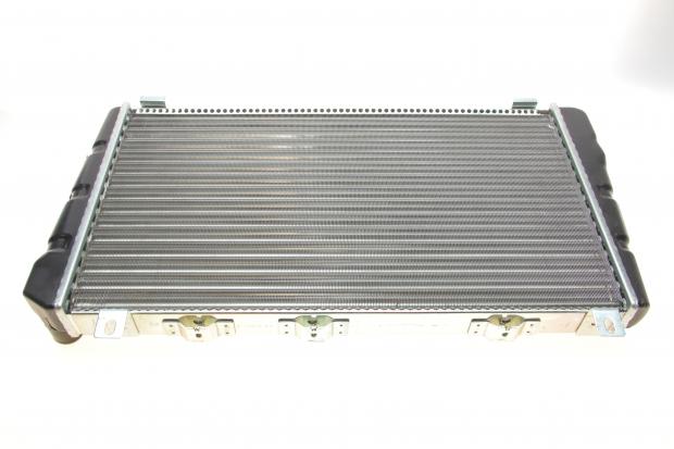 Радіатор охолодження двигуна SKODA100/FELICIA 1.3MT (Van Wezel)