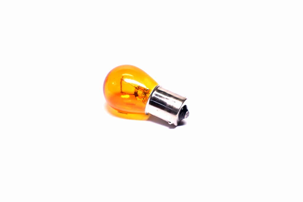 Лампа покажчиків поворотів і стоп сигналів 24V 21W BA15S Amber <TEMPEST>