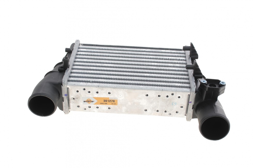 Інтеркулер AUDI A4 94- (вир-во NRF)