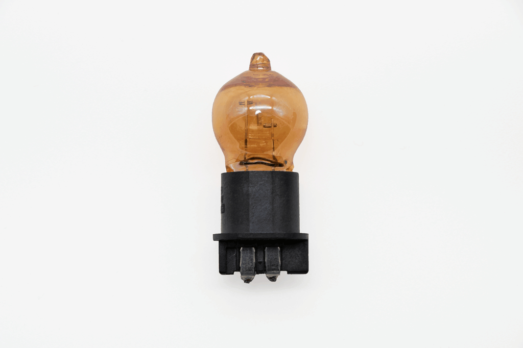 Лампа накаливания PWY24W 12V W3.3x14.5-4 (картонная упаковка по 1шт)