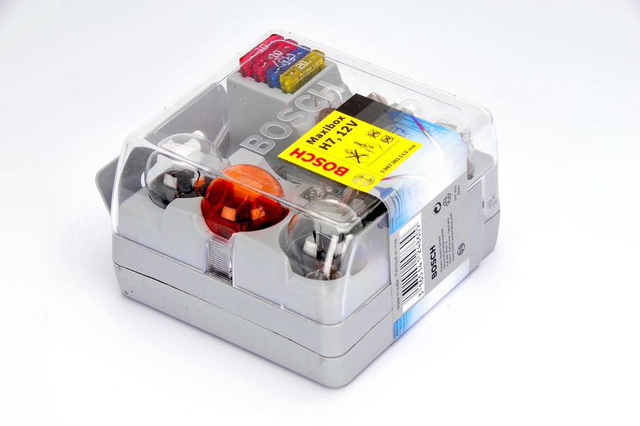Набор лампочек H7 12V (H7, C5W, P21W, PY21W, R5W, T4W, W5W, P21/5W, предохранитель 10A/15A/20A)