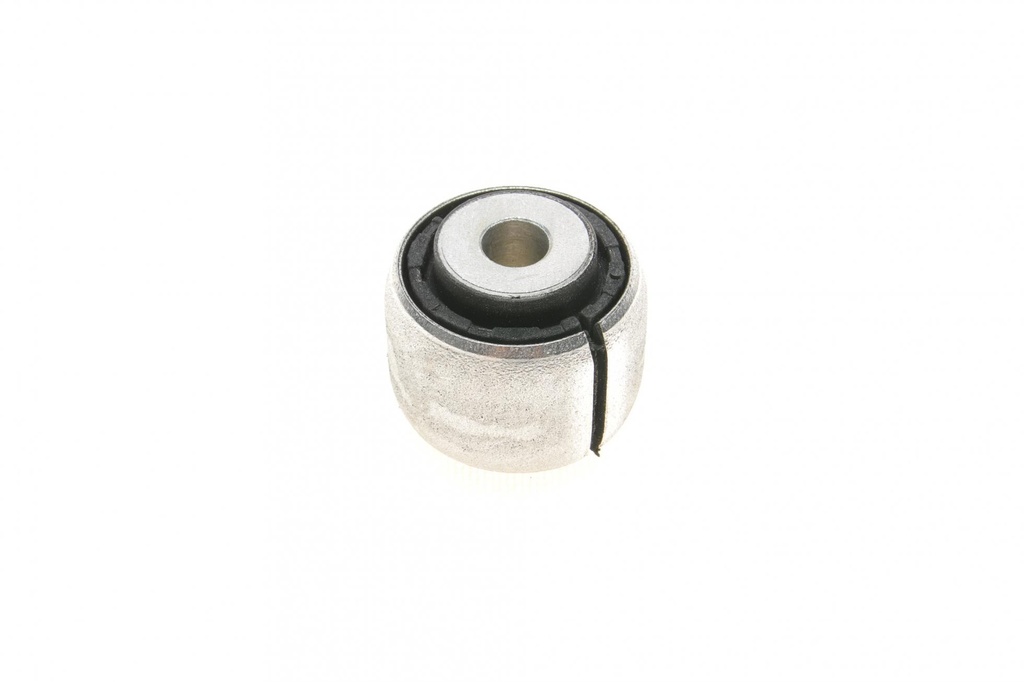 Сайлентблок важеля (заднього) (R) BMW 5 (G30/G31)/6 (G32)/7 (G11/G12) 14-