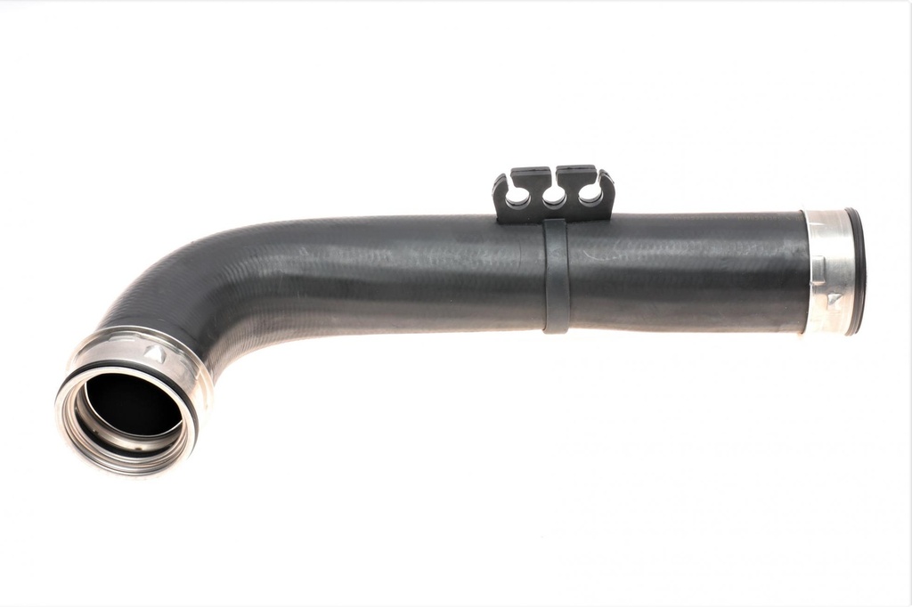 Патрубок интеркулера Audi A3 1.9 TDI 03-10/ VW Golf/Passat/Touran 1.9 TDI 03-10/ Skoda Octavia/Superb 1.9 TDI 04-10