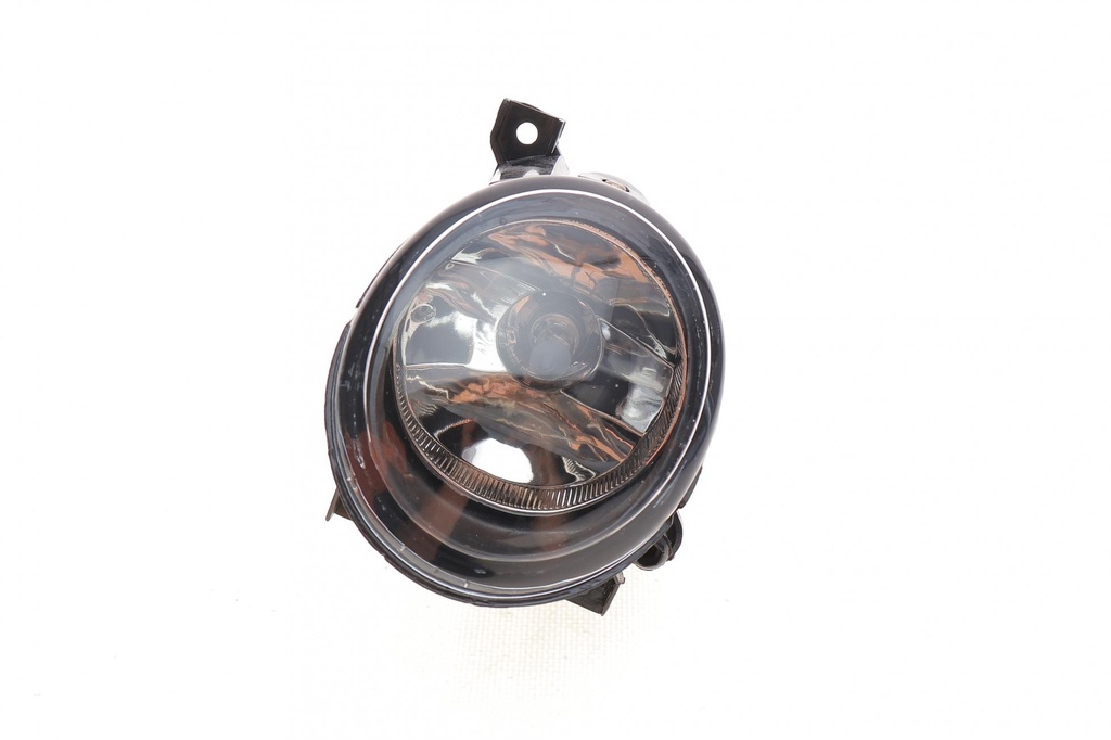 Фара противотуманная левая VW Amarok  13-16 / VW Golf V  04-09 / VW Jetta  06-10
