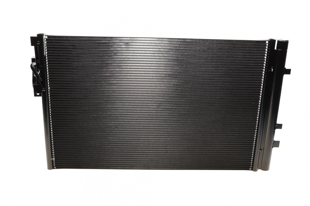 Радіатор кондиціонера BMW X3 (F25)/X4 (F26) 12-18 B47/N20/N47/N52/N55/N57