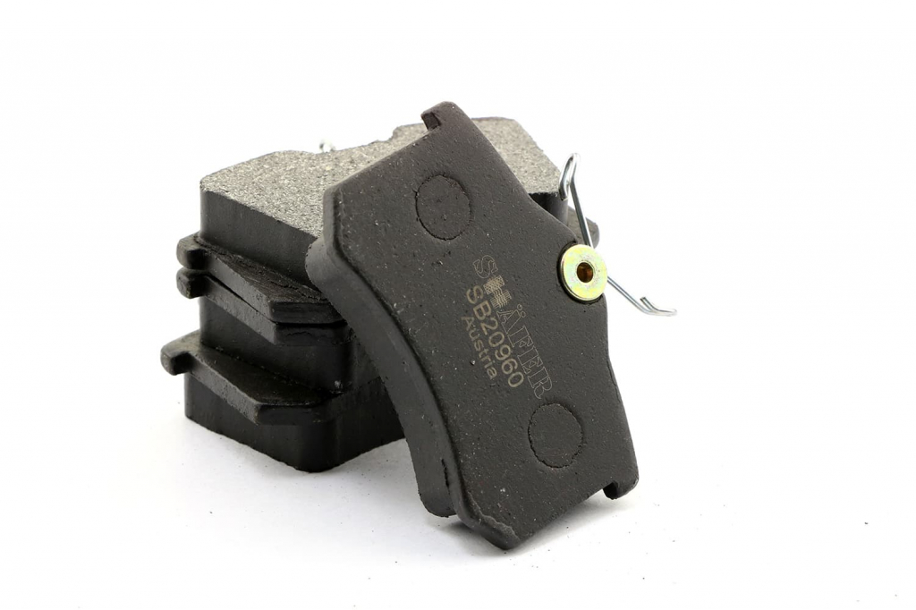 Колодки задні Audi A4 B6, A4 B7, A6 C5, Allroad C5; Citroen C2, Jumpy II; Mg Mg 350; Nissan Micra III, Note; Peugeot 405 I, 405 II, 605, 807 1.0-Electric 08.83-