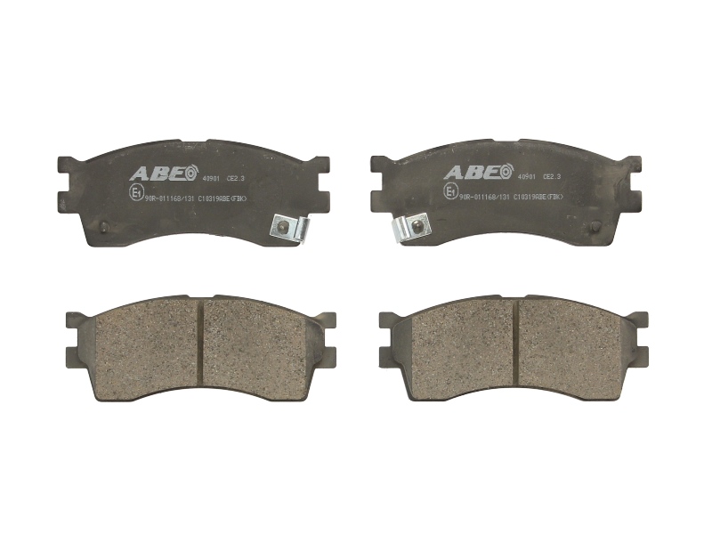 Комплект тормозных колодок передн , HYUNDAI ACCENT III, I20 I  KIA CARENS I, CERATO, CERATO I, CLARUS, RIO I, RIO II, SHUMA II 1.2-2.0 07.96-12.15