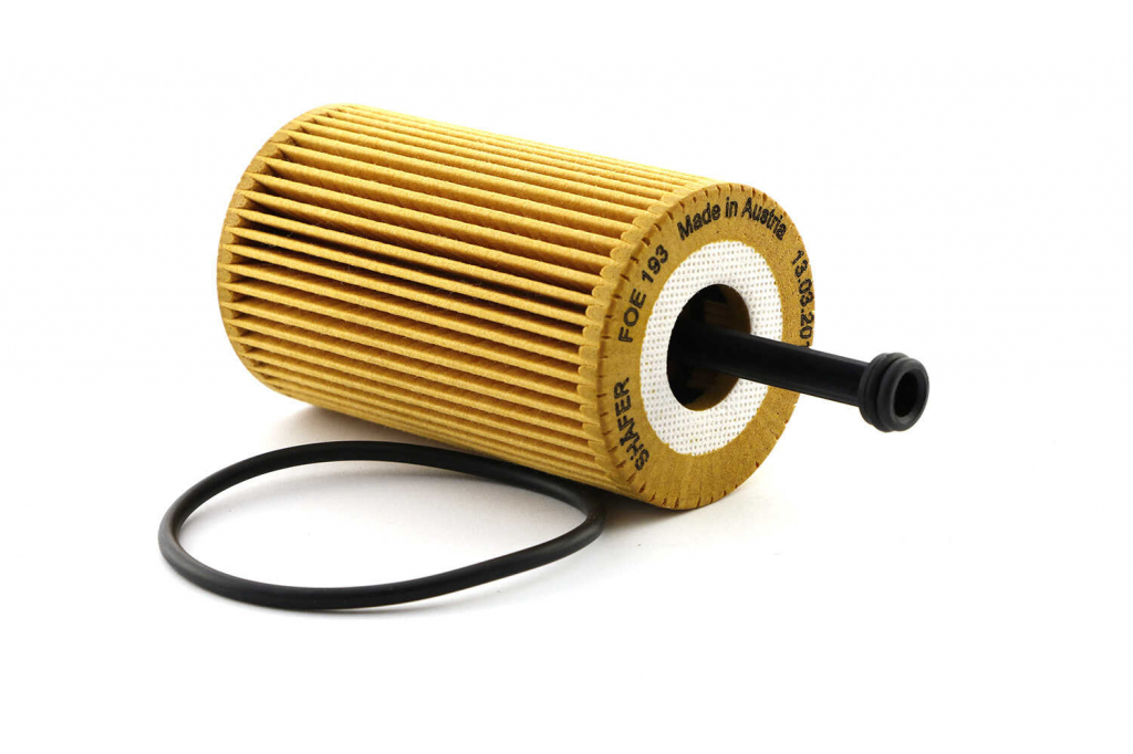 Фильтр масляный Citroen Berlingo, C2, C3 I, C5 III, C-Crosser, Saxo, Xsara, Peugeot 106, 206, 306, 307, Partner 1.1-2.2D, 93- (Mann type)