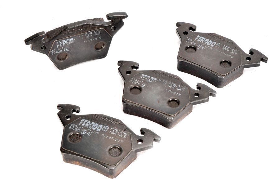 Колодки тормозные VITO задние (WVA 23020) (BOSCH)