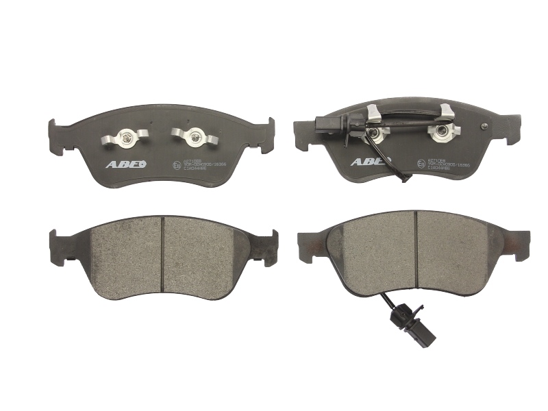Комплект гальмівних колодок передн , AUDI A6 C6, A8 D2, A8 D3  VW PHAETON 2.0-6.0 03.94-03.16