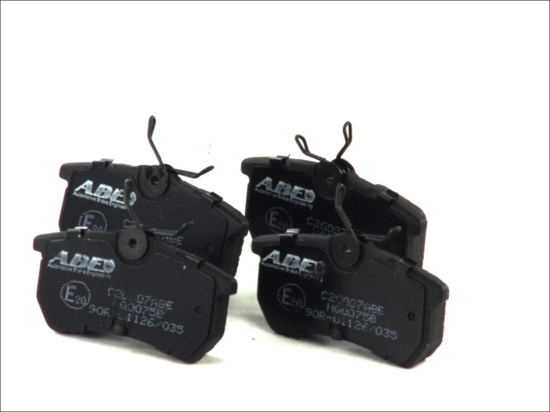 Комплект тормозных колодок задн , FORD FIESTA, FIESTA V, FIESTA VI, FIESTA VII, FOCUS I, FOCUS I/KOMBI, PUMA  FORD USA FOCUS, FOCUS ZX3, FOCUS ZX5 1.0-2.0 08.98-
