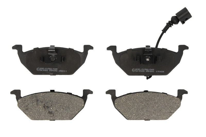 Комплект гальмівних колодок передн CERAMIC , AUDI A2, A3; SEAT ALTEA, ALTEA XL, LEON, TOLEDO II, TOLEDO III; SKODA OCTAVIA I, OCTAVIA II, ROOMSTER, YETI; VW BEETLE, BORA, BORA I, CADDY III 1.2-3.2 09.96-