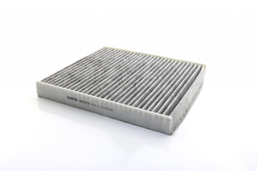 Фільтр салонний Cadillac Escalade (15-20), Chevrolet Suburban, Silverado, Tahoe, Sierra, Yukon (14-20), (USA), вугільний