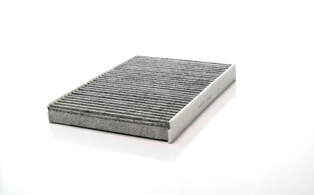 Фільтр салонний VW Golf IV 96-, Skoda Octavia 96-11 (283*207*30) вугільний