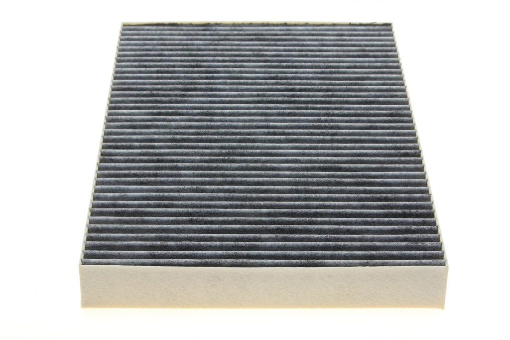 Фильтр салона AUDI A4 00-, A6 97-05 угольный